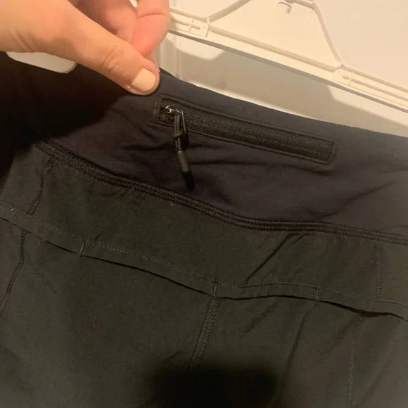 Lululemon speed up low rise lined short 2.5” - Picture 9 of 9